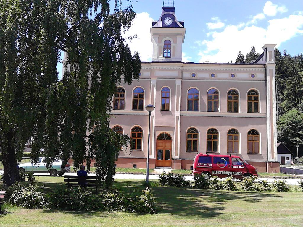 Апартаменти Stastna Trinactka Свобода-над-Упоу Екстер'єр фото